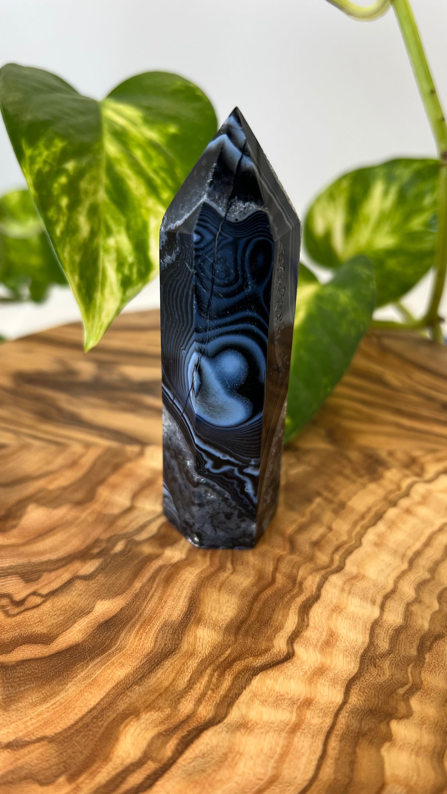 Schwarzer Achat Turm (#7)