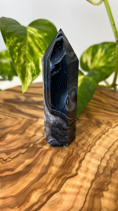 Schwarzer Achat Turm (#7)