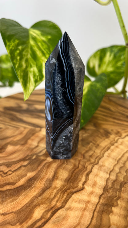 Schwarzer Achat Turm (#7)