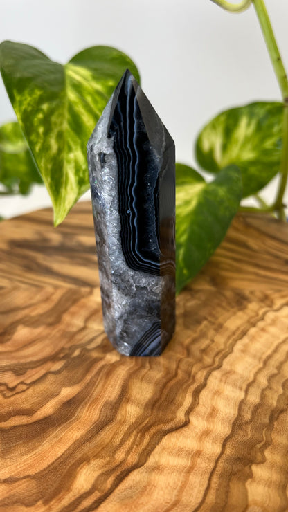 Schwarzer Achat Turm (#7)